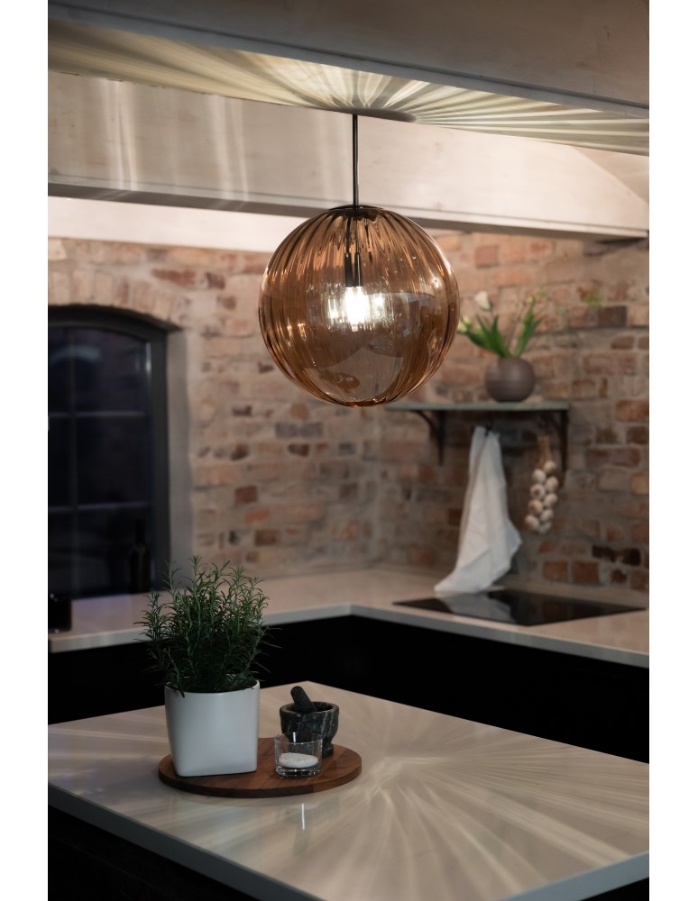 Lampy wiszące w stylu skandynawskim - Markslojd FENGARI Wisząca 1L Mosiądz Antyczny/Bursztynowy 108763 - product kolory-swiatla.pl 2