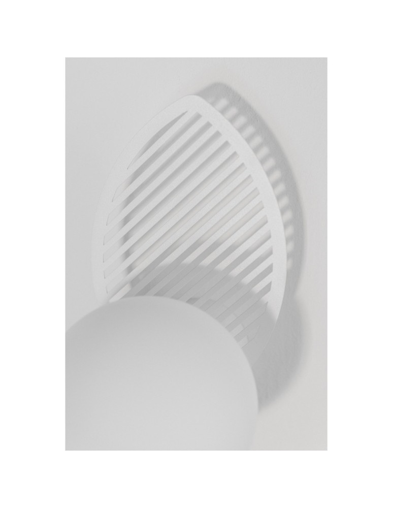 UMMO FYLLO B biała lampa ścienna / kinkiet z podwyższoną szczelnością IP44 FYB110S0 UMMO FYLLO B biała lampa ścienna / kinkiet z podwyższoną szczelnością IP44 FYB110S0