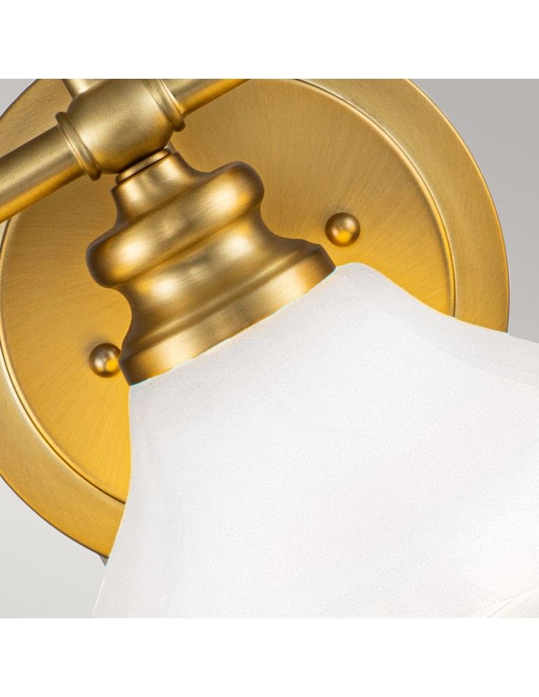Elstead Lighting Kinkiet Ainsley - 3 źródła światła - Szczotkowany mosiądz IP44 HK-AINSLEY3-BATH-BB Elstead Lighting Kinkiet Ainsley - 3 źródła światła - Szczotkowany mosiądz IP44 HK-AINSLEY3-BATH-BB